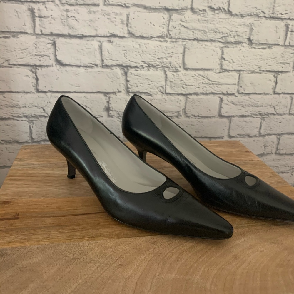 Salvatore Ferragamo Rienza Ferra Pump